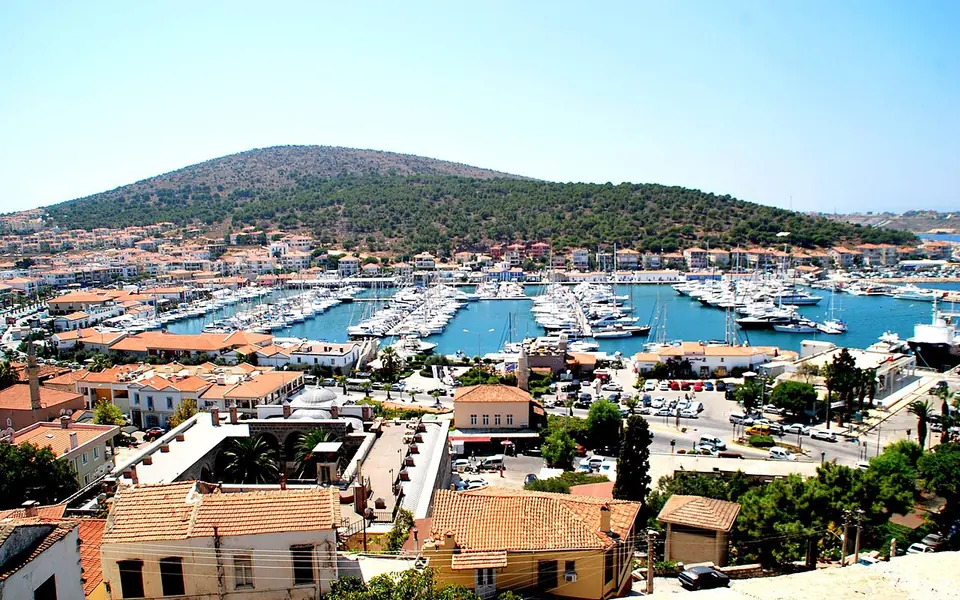Çeşme, İzmir şehir görünümü