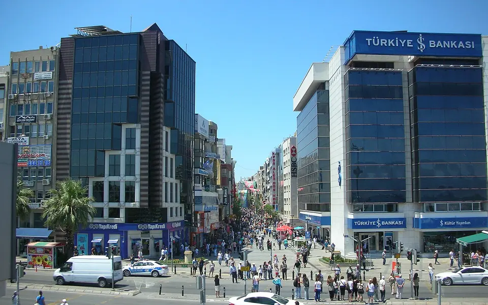 Karşıyaka, İzmir şehir görünümü